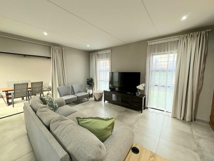 3 Bedroom Property for Sale in Langenhovenpark Free State